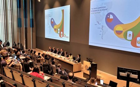 Realizan panel de embajadores sobre la Alianza del Pacífico en Países Bajos
