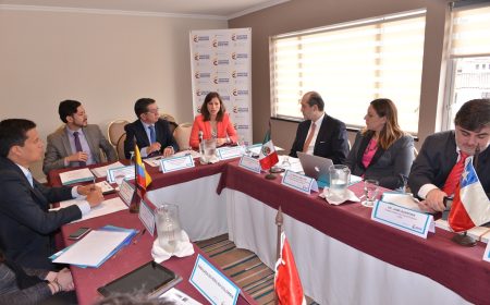 Viceministra de Comercio y homólogos de Salud de la Alianza del Pacífico analizaron en Bogotá agenda conjunta
