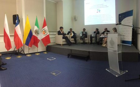 Se realiza seminario sobre la Alianza del Pacífico en Polonia